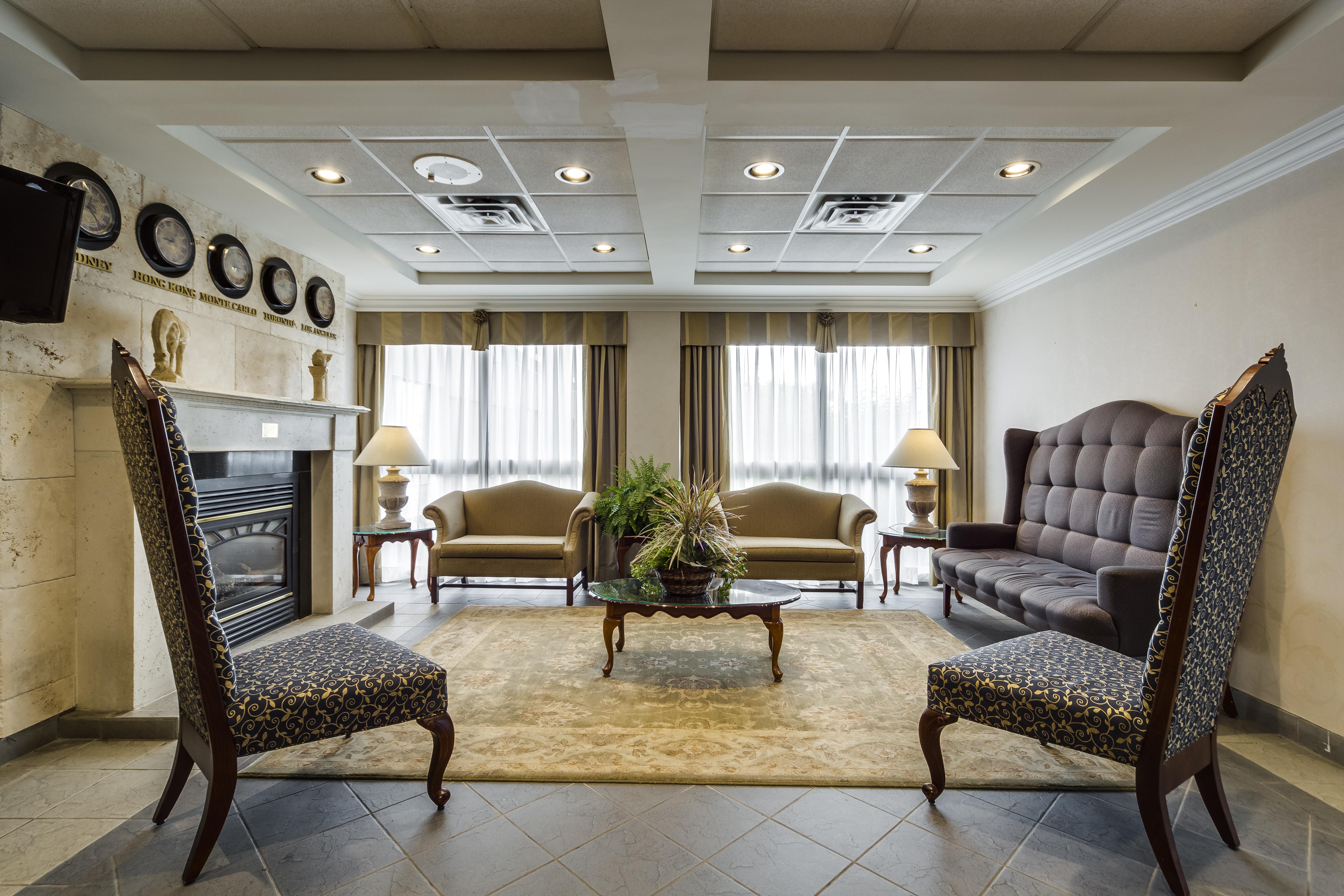 Monte Carlo Inn Oakville Suites Екстериор снимка